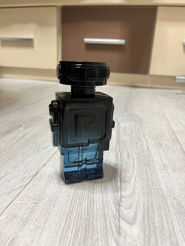 Colonia Rabanne sin usar pero fuera de la caja.