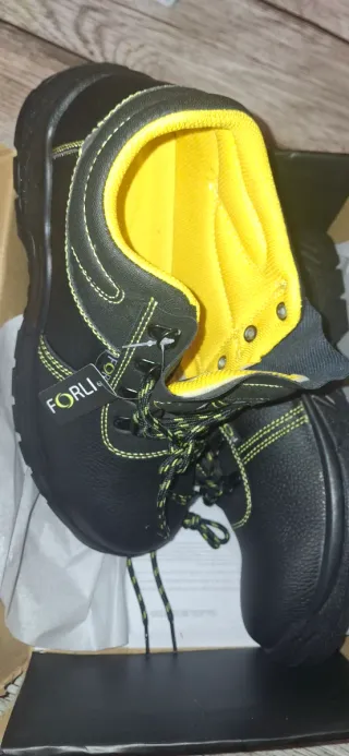 Zapato de seguridad FORLI negro y amarillo