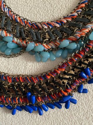 Collar babero tejido bohemio con cuentas