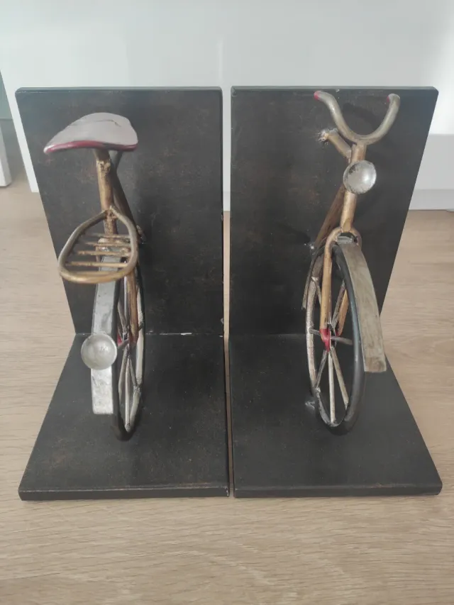 Soportes de libros con forma de bicicleta
