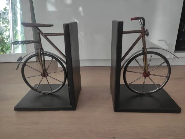 Soportes de libros con forma de bicicleta