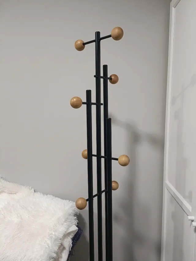 Perchero moderno metal y madera