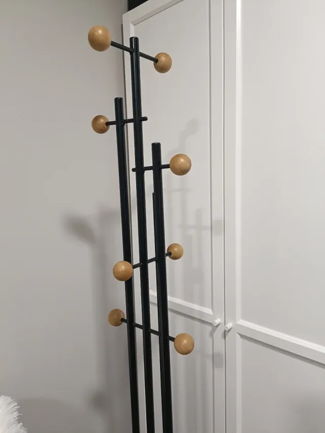 Perchero moderno metal y madera