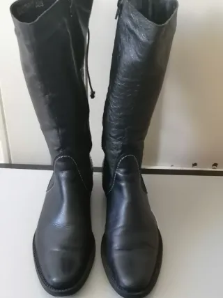 Stivali in vera pelle neri