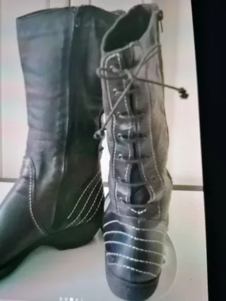 Stivali in vera pelle neri