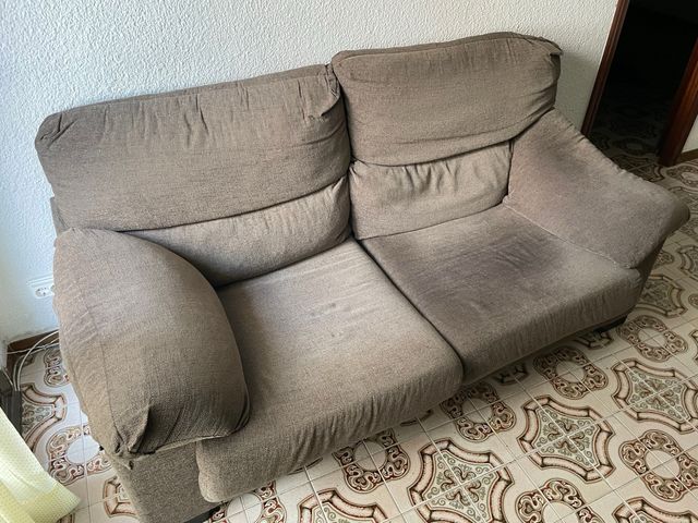 REGALO Sofá de 2 plazas (recogida en BCN)