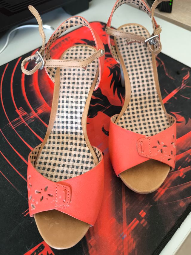Sandalias Camper Rojas y Marrones