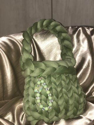 Borsa artigianale verde con strass