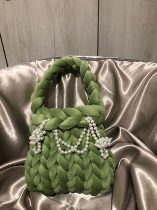 Borsa artigianale verde con strass