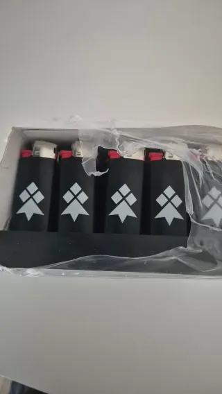 Confezione da 45 mini accendini BIC arancioni