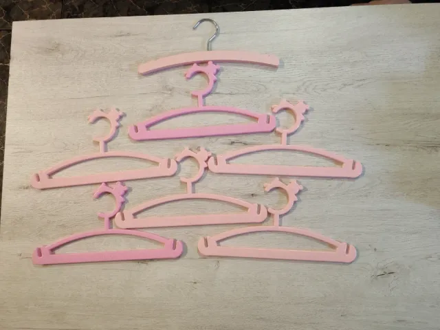 Perchas infantiles niña rosas