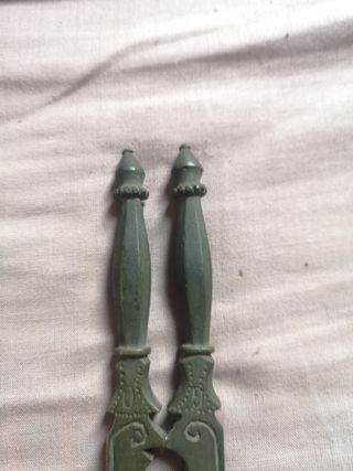 Schiaccianoci antico in rame