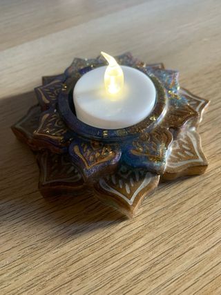 Portacandele in resina blu e oro