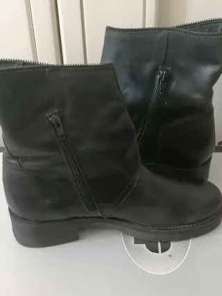 Stivaletti neri vera pelle