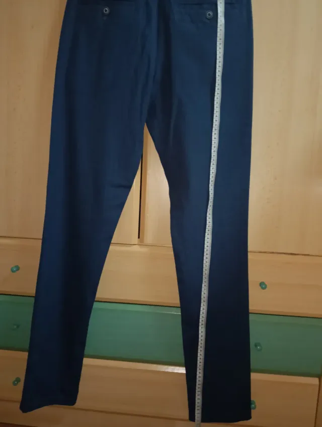 Pantalón Slim tipo chino Talla 40. Núñez Arenas