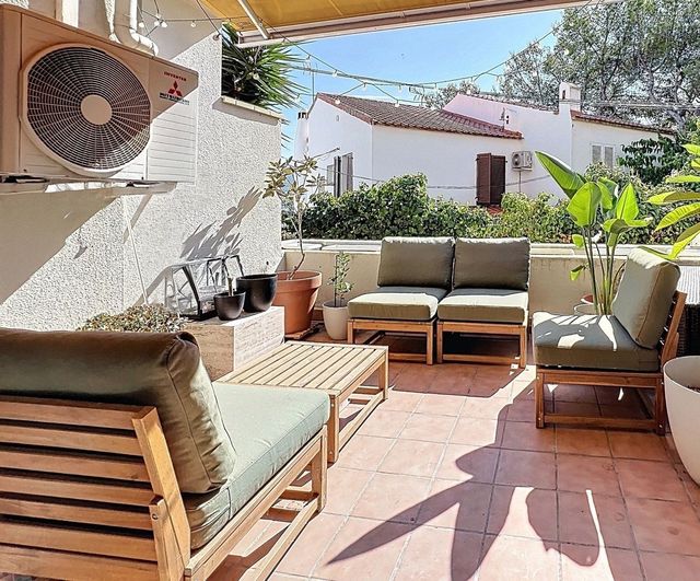 Set di mobili da esterno IKEA 4 posti e tavolo