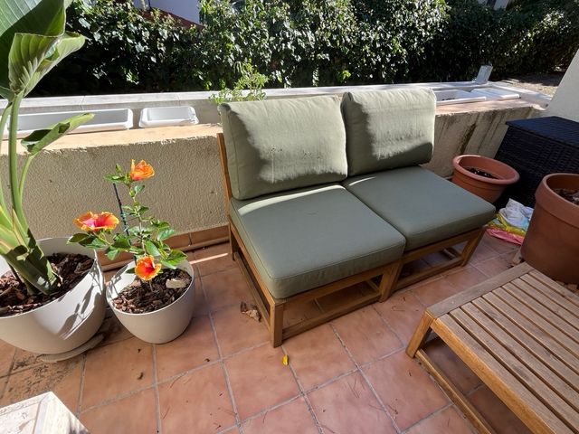 Set di mobili da esterno IKEA 4 posti e tavolo