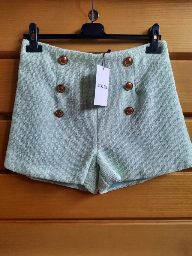 Pantaloncini vita alta tweed bottoni oro