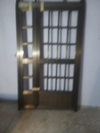 Puerta exterior aluminio nueva