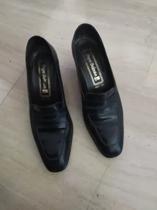 Zapatos de piel Pepe Beltrán negros