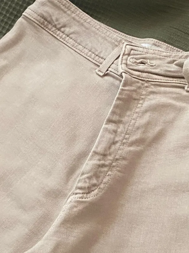 Pantalones beige