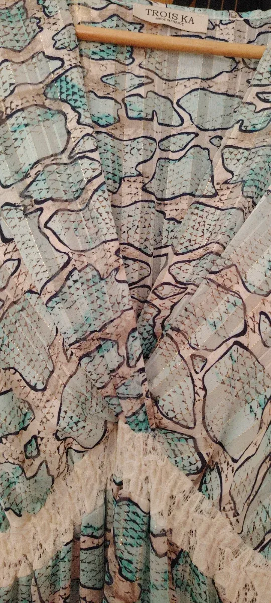 Vestido largo encaje beige y azul