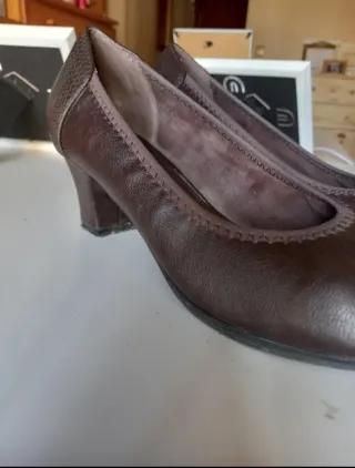 Zapatos de piel marrones talla 38