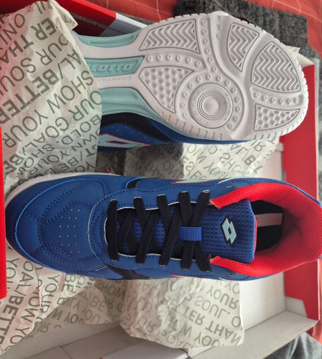 Zapatillas Lotto Azules y Rojas
