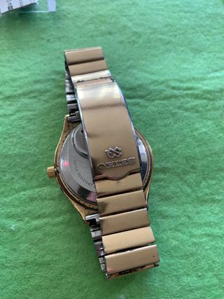 Reloj Seiko Quartz 4004 Dorado