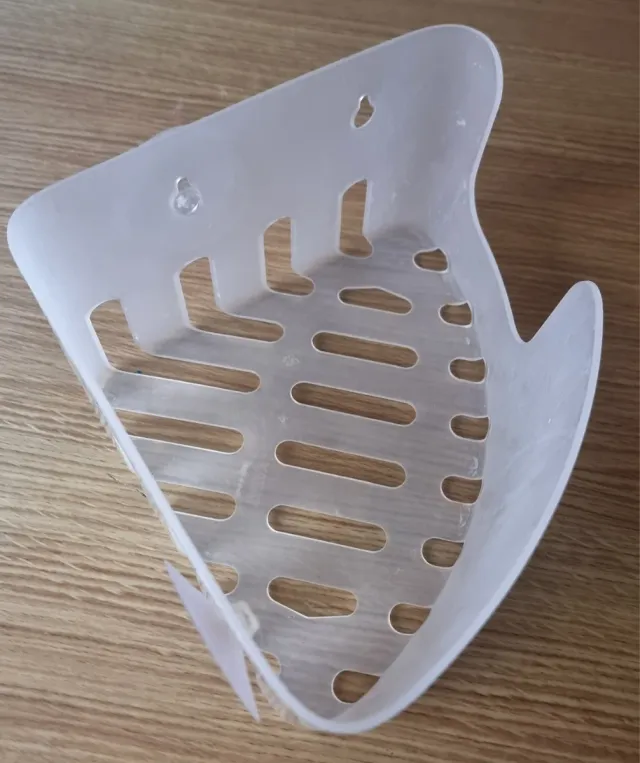 Regalo, gratis.. cesta de esquina de plástico