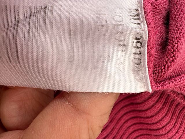 Vestido de punto midi rosa