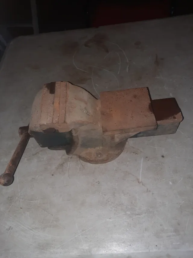 Tornillo de banco 11cm