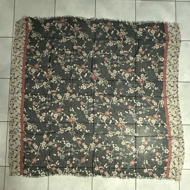 Sciarpa Falconeri floreale 100% modal