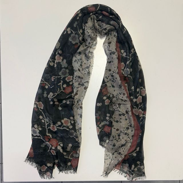 Sciarpa Falconeri floreale 100% modal