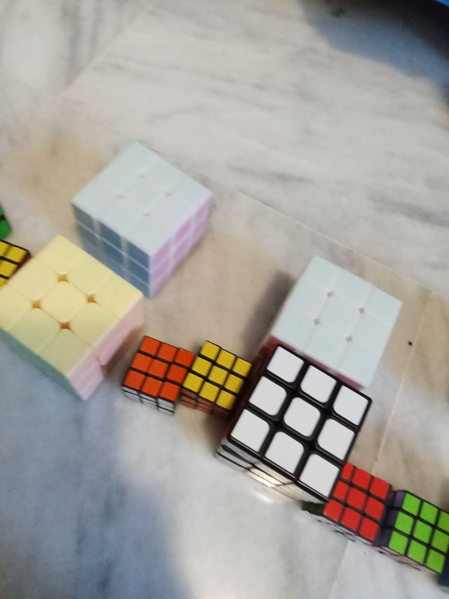 Lote de cubos de Rubik