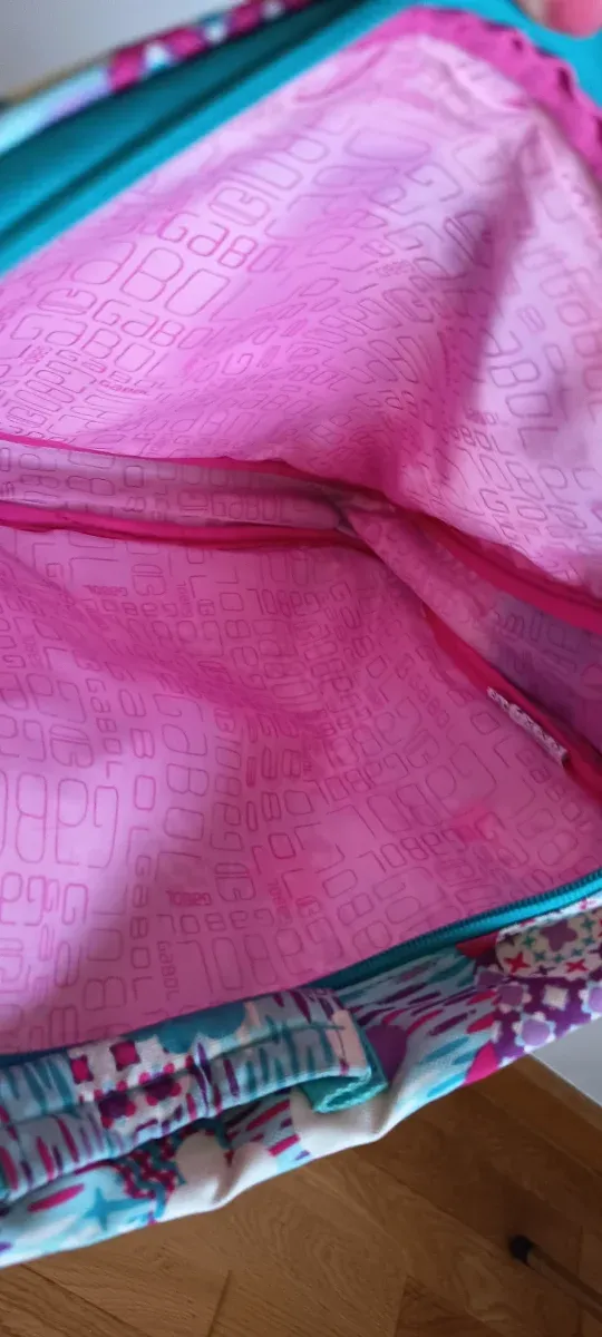 Bandolera infantil con estampado de nubes