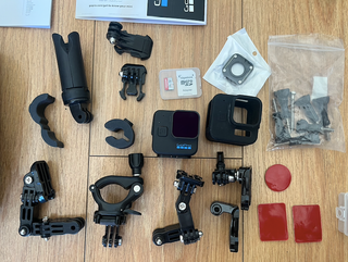 GoPro Hero 11 Black Mini + accesorios