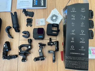 GoPro Hero 11 Black Mini + accesorios