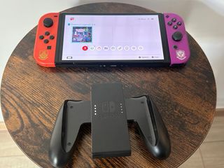 Nintendo Switch  Scarlet & Violet Oled