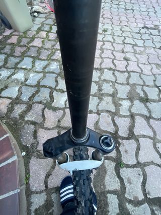 Suspensión srsontur y Rueda Bontrager