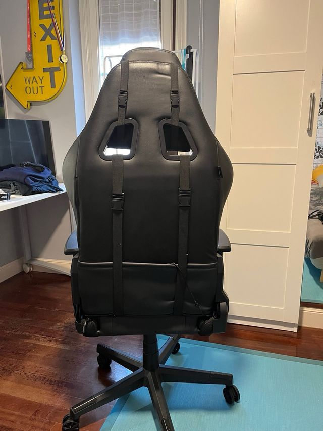 Silla Gaming Newskill Negra