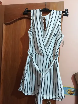 Mono corto de rayas blanco y negro