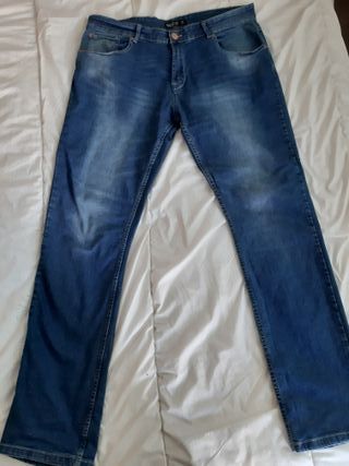 Pantalón vaquero azul Inside Talla 48