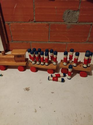 Trenino in Legno con Soldatini Giocattolo Vintage