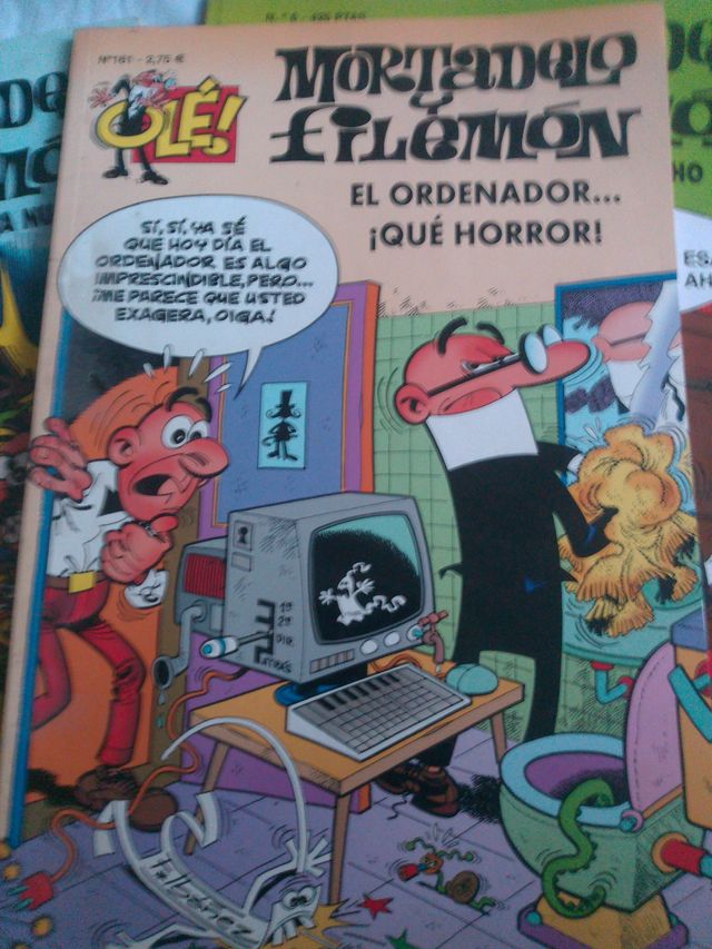 3 tebeos de Mortadelo y Filemón .