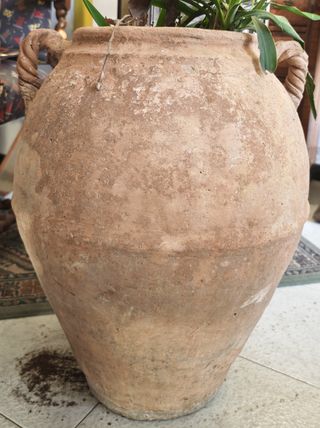 Antico orcio in terracotta- manici a torciglione