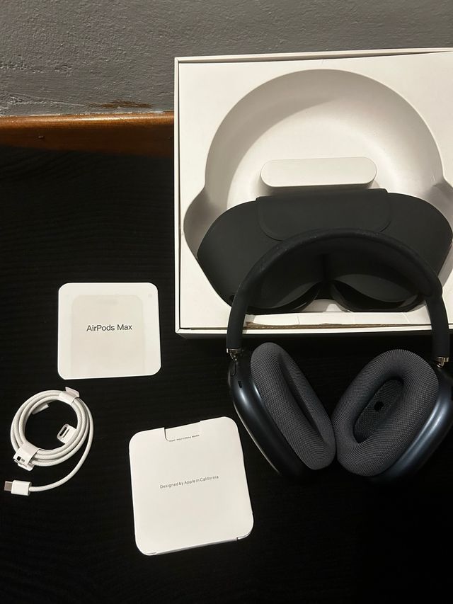 AirPods Max Midnight - Apple