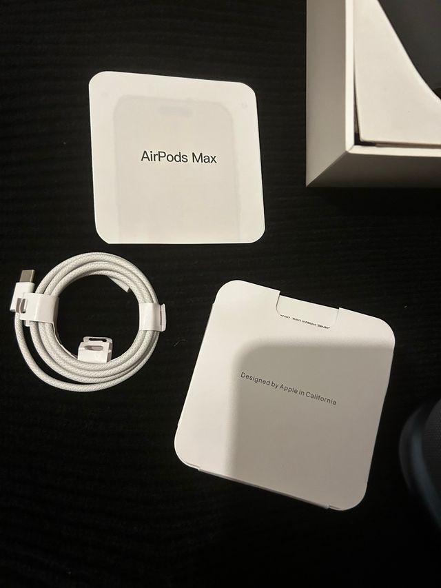 AirPods Max Midnight - Apple