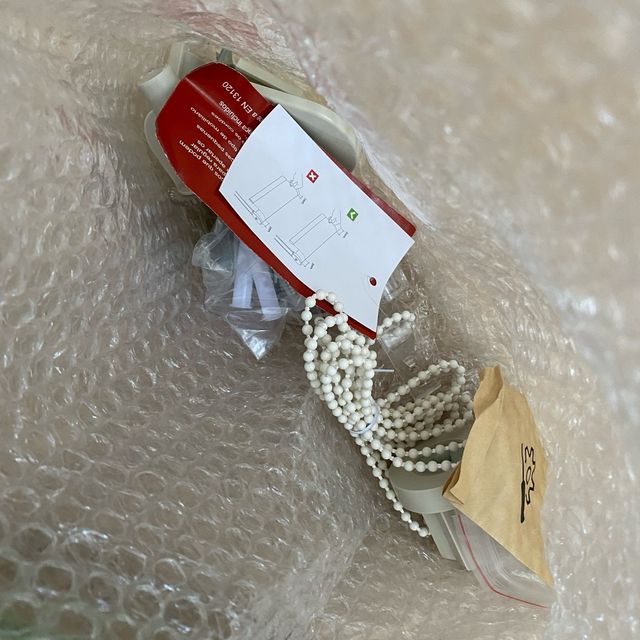 Estor enrollable color crema