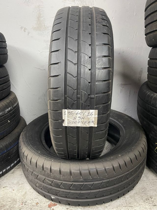 Neumático Goodyear 195/60 R16 89H